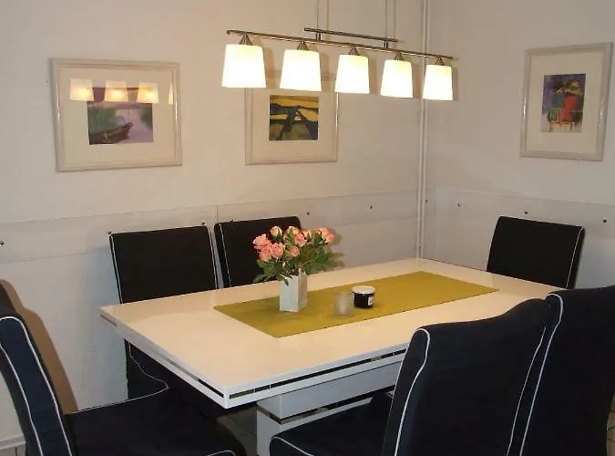 Nonnenganshauser بيت للعطل *